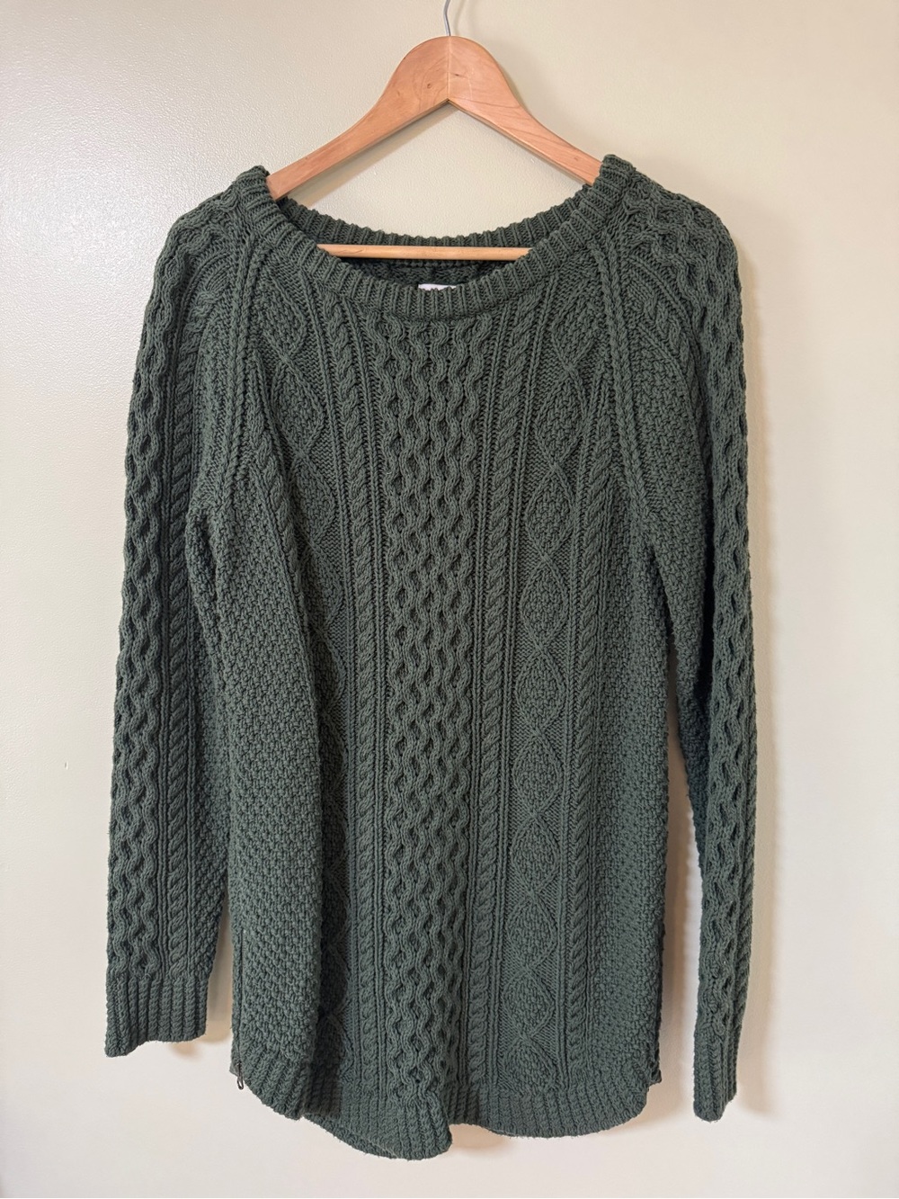 LL Bean Women’s Olive Tunic Fisherman Sweater